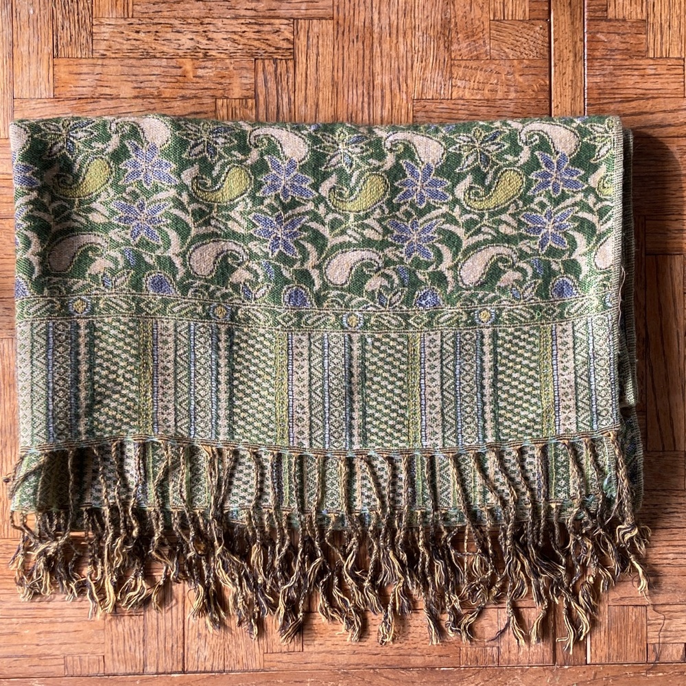 Green Scarf